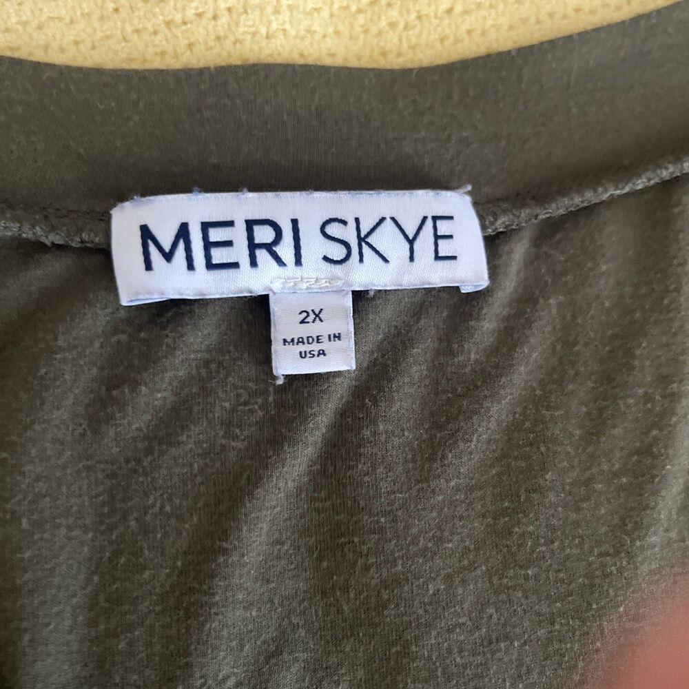 Meri Skye V Neck Knit Top Size 2x Stripes Olive Green Black Dia & Co - Picture 4 of 7